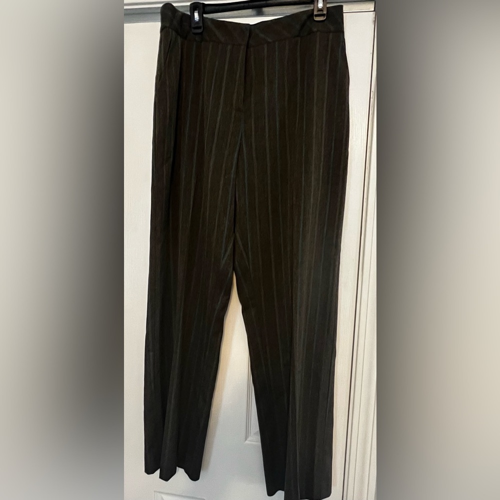 Women’s dark grey Pinstripe Pants.. new with tag